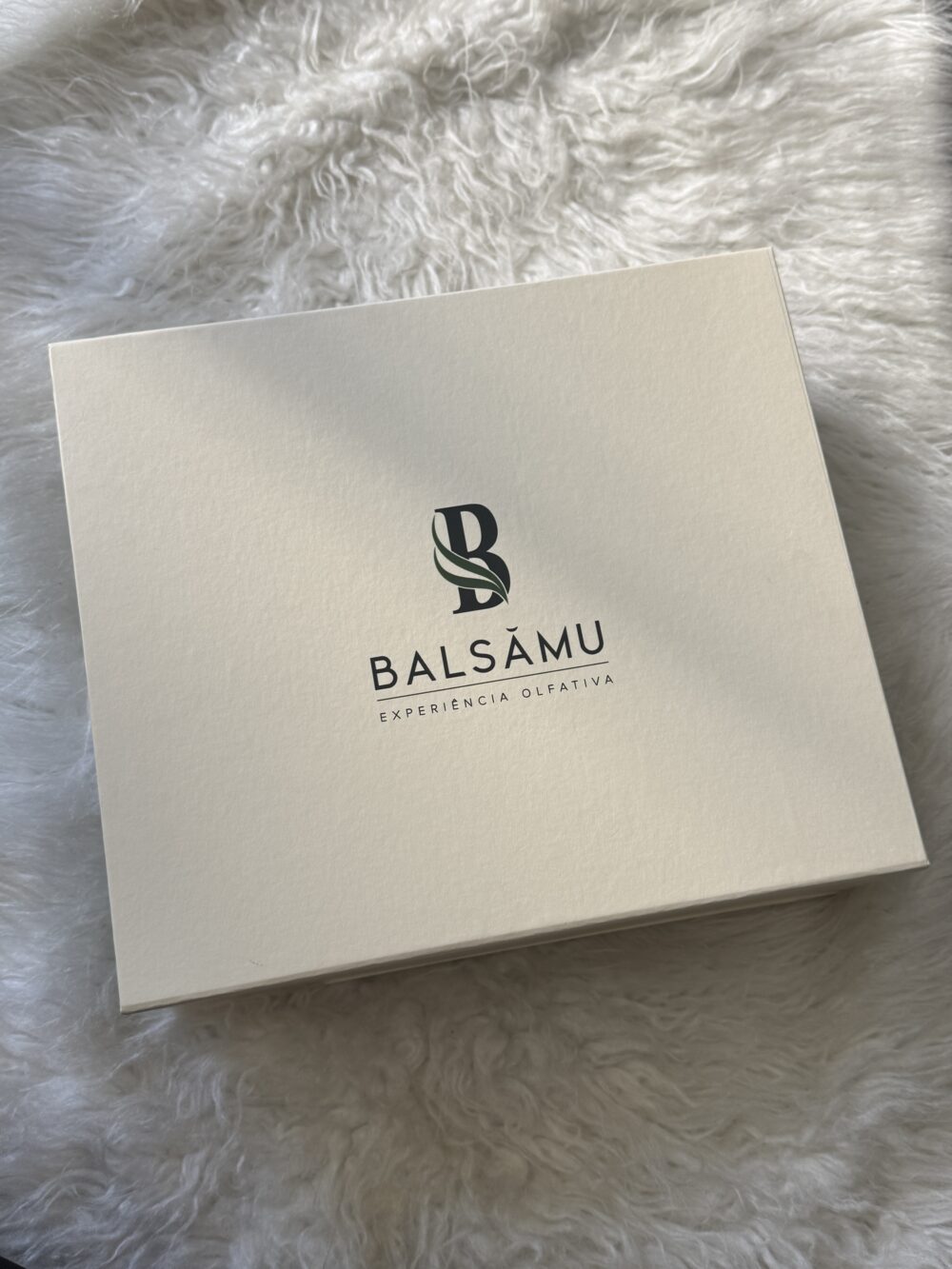 Caixa cartonada para presente