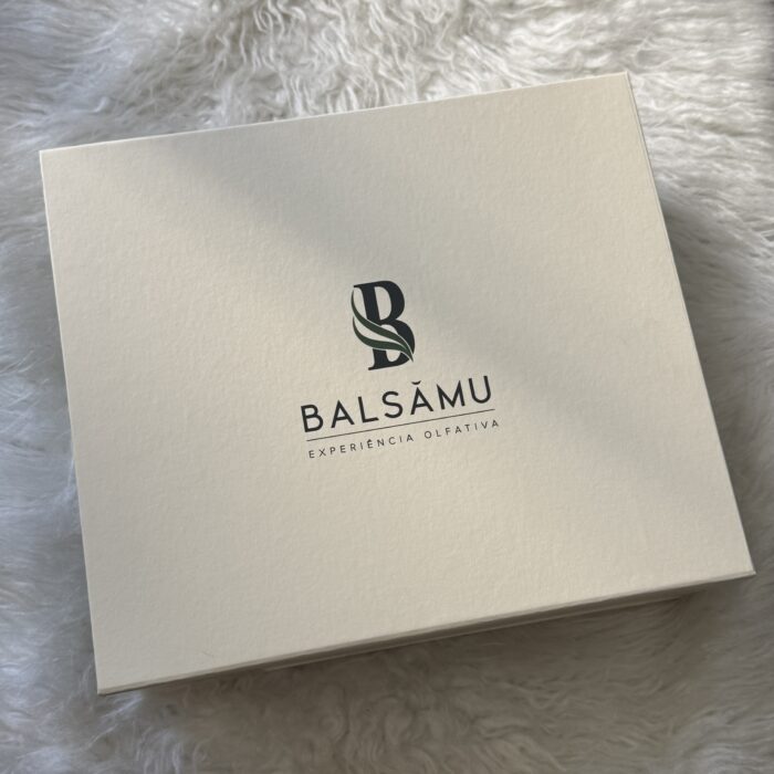 Caixa cartonada para presente